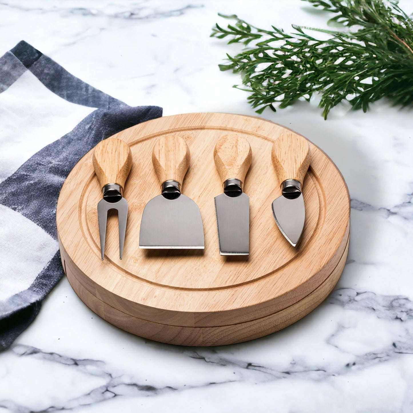 Maturing Personalised Cheeseboard with utensils set